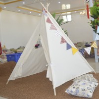 Simple atmosphere canvas tent of play house