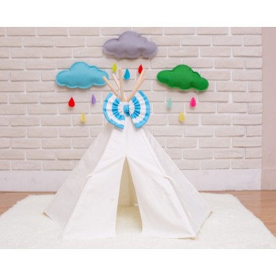 Hand-decorated indian canvas pet teepee